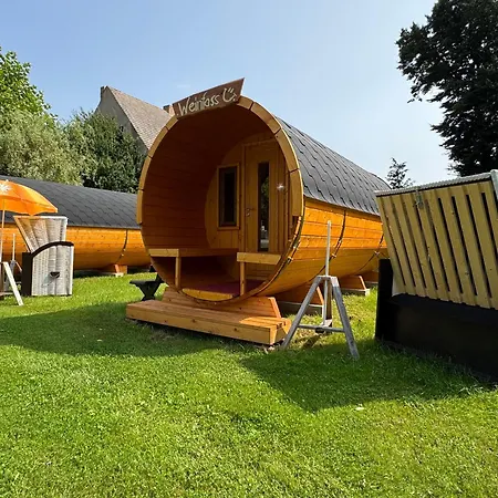 Heinrich's Schlaffaesser Im Nuthegarten אכסניה Walternienburg