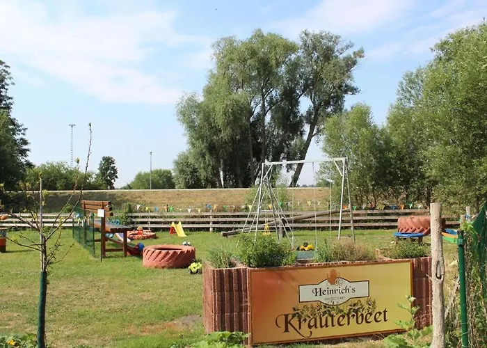 Heinrich's Schlaffaesser Im Nuthegarten * Walternienburg