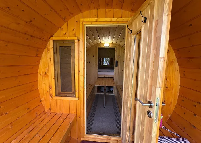 Domek letniskowy Heinrich's Schlaffaesser Im Nuthegarten *